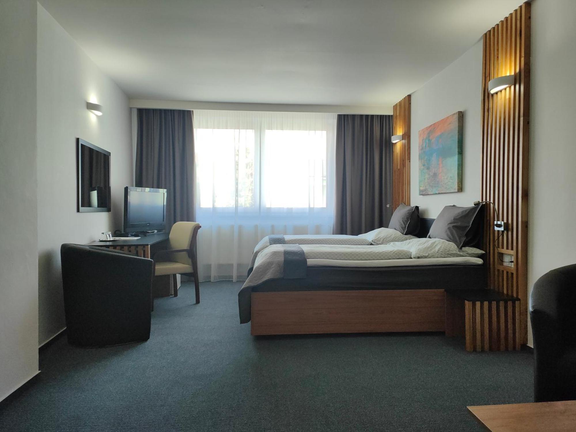 Hotel P7 Lucenec Exterior photo