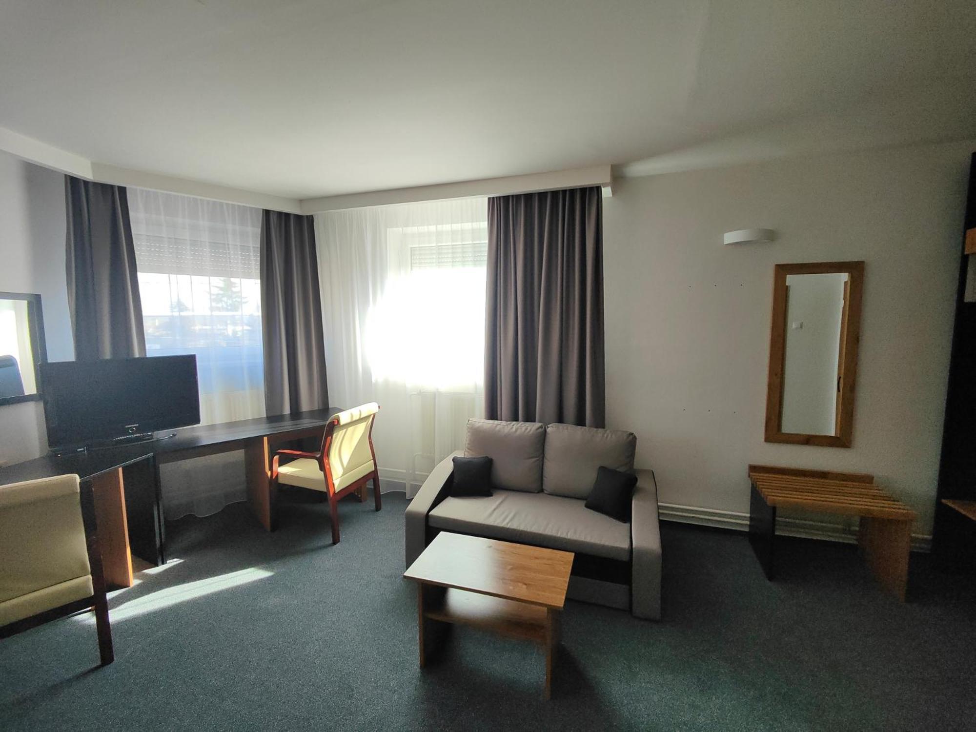 Hotel P7 Lucenec Exterior photo